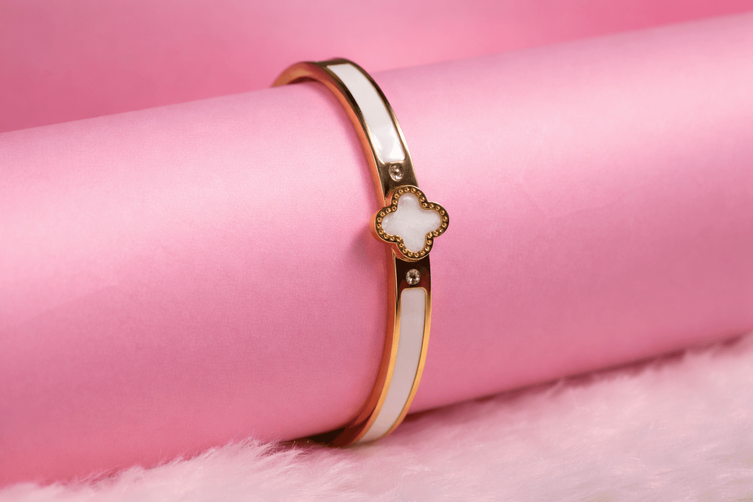 Ivory Clover Elegance