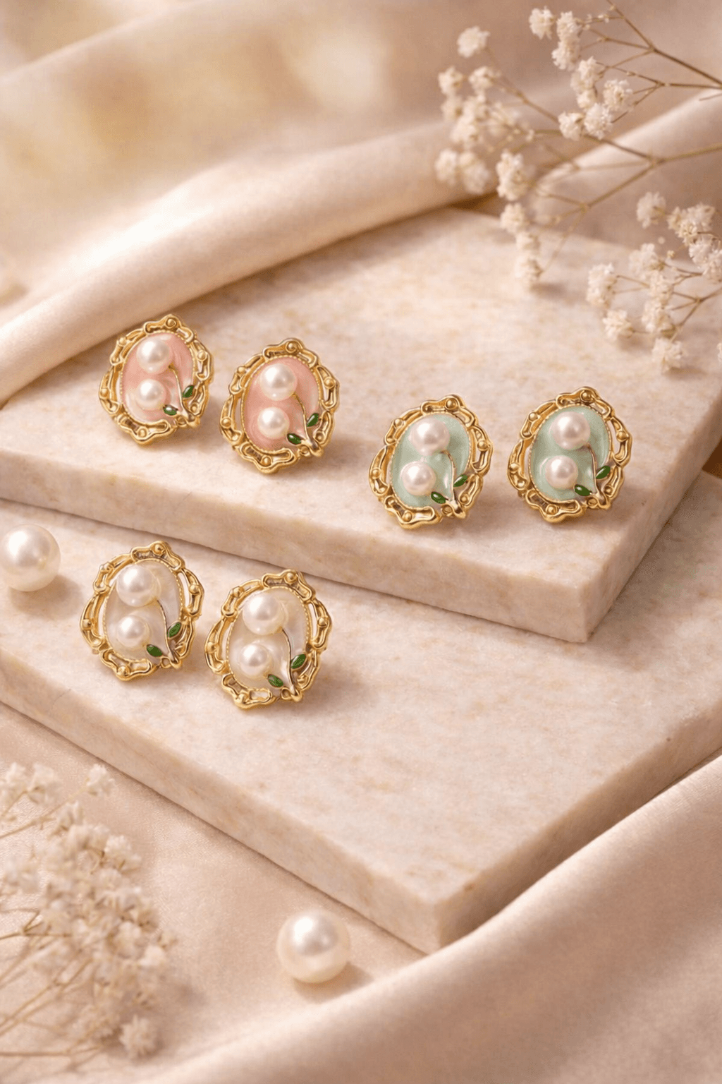 Pearl Vine Vintage Stud