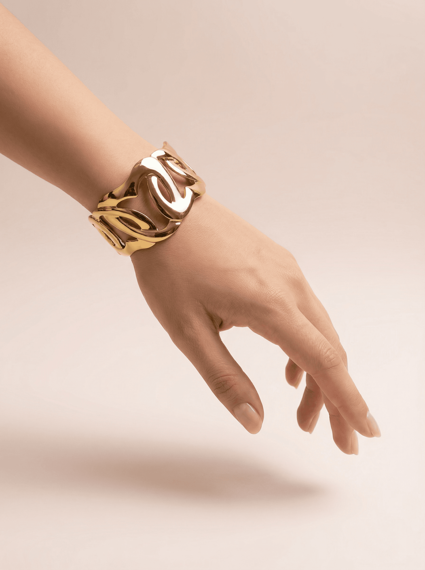 Aurora Sculpted Gold Cuff